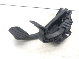  Tesla Model 3 Accelerator and Brake Pedal Set (Used OEM)