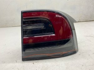  Tesla Model x Body Mounted Taillight Assembly - Rear, Right (Passenger) (Used OEM)