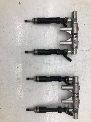 2017-2024 Porsche 718 Boxster Fuel Injection Rail and Injector Assembly (Used OEM)