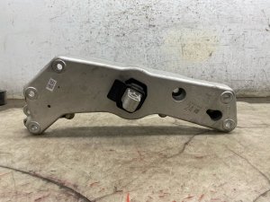 2025-2026 BMW X3 Automatic Transmission Mounting Bracket (Used OEM)