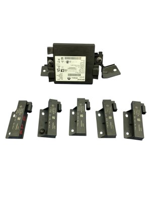 2018-2024 Jeep Wrangler Keyless Entry Hub Receiver Control Module (Used OEM)