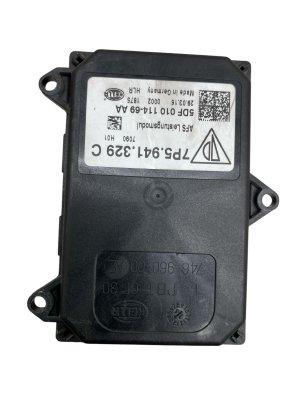 2015-2018 Porsche Cayenne LED Headlamp Control Module - Front (Used OEM)