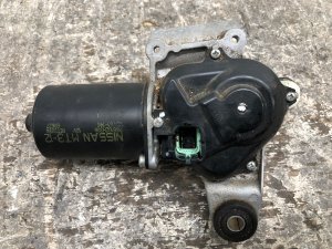 2004-2010 INFINITI QX56 Windshield Wiper Motor Assembly - Front (Used OEM)