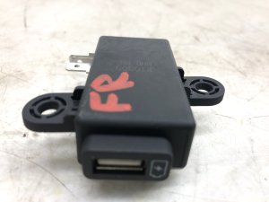 2020-2024 Kia Telluride Rear Seat USB Charger Adapter Port - Front (Used OEM)