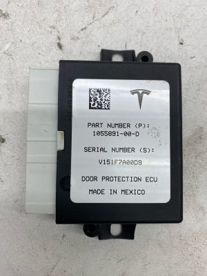  Tesla Model x Falcon Door Ultrasonic Protection Control Module - Rear (Used OEM)