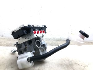 2022-2024 Hyundai Ioniq 5 Brake Master Cylinder with ABS Pump and Electric Brake Booster (Used OEM)