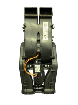 2016-2023 Jaguar XF Center Console HVAC Blower Motor - Rear (Used OEM)