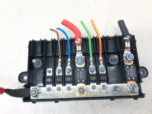 2014-2017 Land Rover Range Rover Sport Rear Cabin Fuse Junction Box (Used OEM)