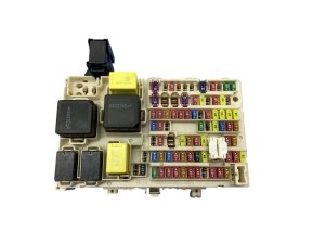 2025 Nissan Murano Cabin Fuse Box Junction Block (Used OEM)