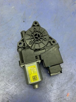 2021-2024 Kia K5 Door Power Window Motor - Front, Right (Passenger) (Used OEM)