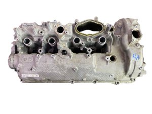 2020-2022 BMW 750i Engine Valve Cover (Used OEM)