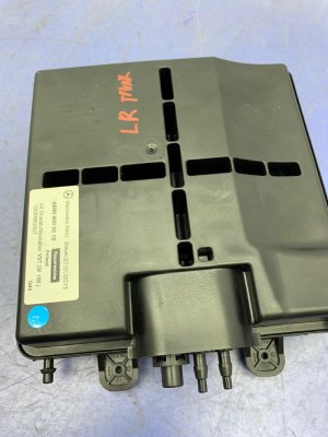 2012-2015 Mercedes-Benz ML350 Chassis Air Suspension Reservoir (Used OEM)