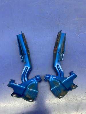 2019-2023 Ford Ranger Hood Hinge Set - Front, Right (Passenger) (Used OEM)