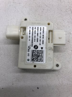2020-2025 Hyundai Palisade Seat Occupant Sensor Control Module - Front (Used OEM)