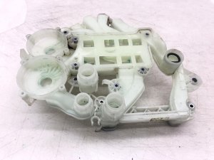  Tesla Model y HVAC Coolant Reservoir (Used OEM)