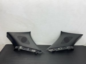 2015-2025 Porsche Macan Black D-Pillar Trim Cover Panel Set - Left (Driver) (Used OEM)