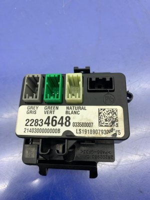 2017 Lincoln Continental SYNC 3 Communication Control Module (Used OEM)