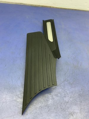2018-2024 Lincoln Navigator Door Sill Plate Cover - Rear (Used OEM)