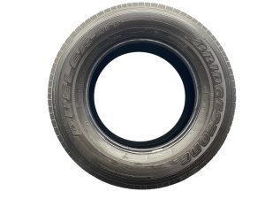2003-2006 Lincoln Navigator 275/65R18 Tire (Used OEM)