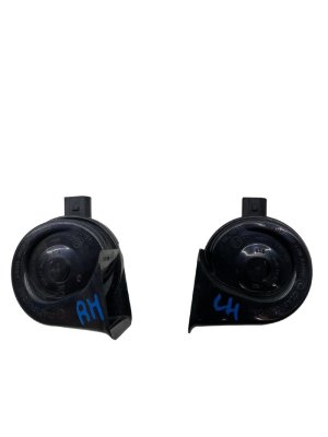 2017-2023 BMW 528i High and Low Tone Horn Set - Front (Used OEM)