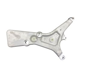 2024-2025 BMW 530i Subframe Cradle Sliding Slip Wedge Bracket - Front (Used OEM)
