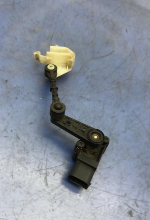 2014-2021 Jaguar F-Type Suspension Height Sensor - Rear, Right (Passenger) (Used OEM)