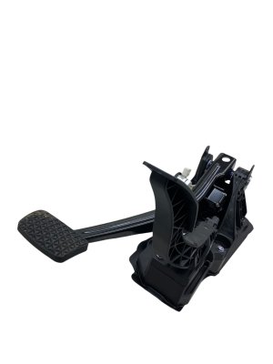 2023-2024 Cadillac LYRIQ Accelerator and Brake Pedal Assembly Set (Used OEM)