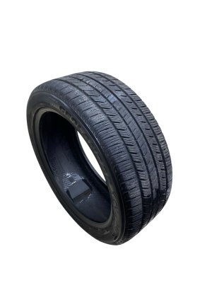 2020-2022 Lincoln Aviator Yokohama Geolandar X-CV 275/45R21 110W Tire (Used OEM)