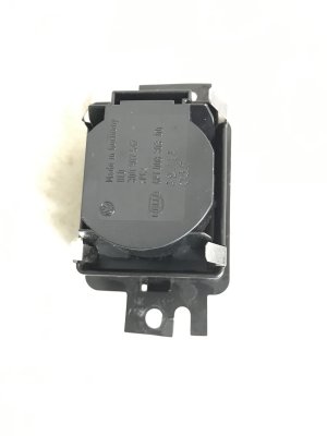 2004-2006 Volkswagen Phaeton Interior Temperature Sensor with Housing (Used OEM)