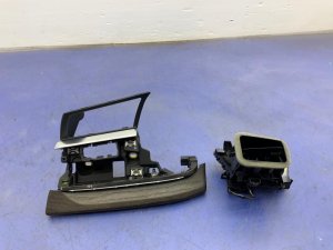 2020-2025 Audi Q7 A/C Air Vent with Trim - Front (Used OEM)