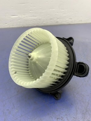 2019-2026 Volvo XC40 HVAC Blower Motor (Used OEM)