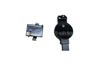 2015-2019 Fiat 500X Windshield Rain and Humidity Sensor - Front (Used OEM)