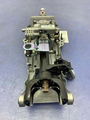 2013-2016 Mercedes-Benz GL550 Power Tilt and Telescopic Steering Column Assembly (Used OEM)