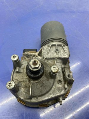 2017-2023 Porsche Panamera Windshield Wiper Motor Assembly - Front (Used OEM)