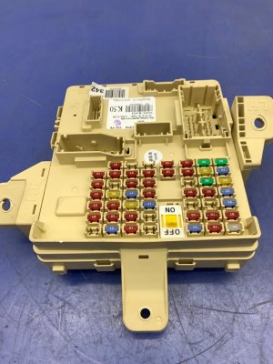 2017-2020 Genesis G80 Cabin Fuse Box (Used OEM)