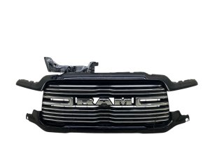  Ram 4500 Black Upper Grille with Surround View Camera and Chrome Billet Inserts (Used OEM)