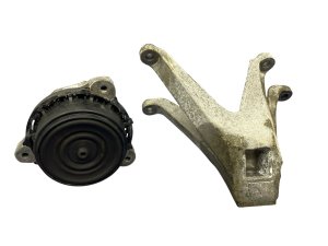 2020-2023 BMW X6 Engine Mount - Front (Used OEM)