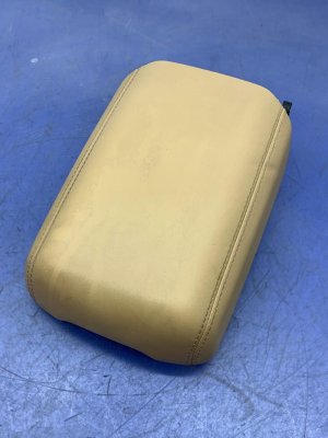 2015-2018 Porsche Macan Beige Center Console Lid Armrest Cover - Front (Used OEM)