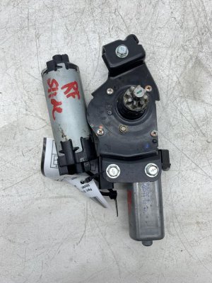2011-2013 INFINITI QX56 Seat Lift and Tilt Adjustment Motor Set - Front (Used OEM)