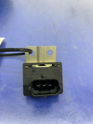 2014-2023 Maserati Ghibli Acceleration Sensor Control Module - Rear (Used OEM)