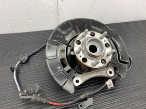 2013-2020 Mercedes-Benz SL500 Spindle Knuckle Hub Assembly - Rear, Left (Driver) (Used OEM)
