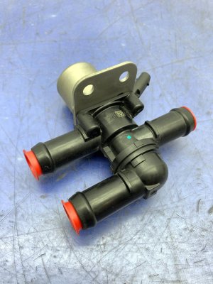 2021-2026 Volvo XC40 HVAC Heater Control Valve (Used OEM)