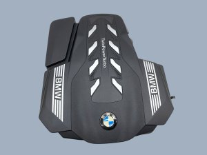 2020-2022 BMW 750i Engine Appearance Cover (Used OEM)
