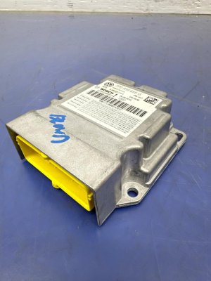 2015-2018 Porsche Cayenne Airbag Control Module (Used OEM)