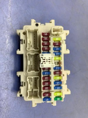2017-2024 Nissan Armada Cabin Fuse Relay Junction Block - Front (Used OEM)