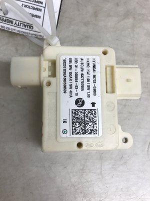 2019-2025 Genesis G70 Seat Occupancy Sensor Module - Front (Used OEM)