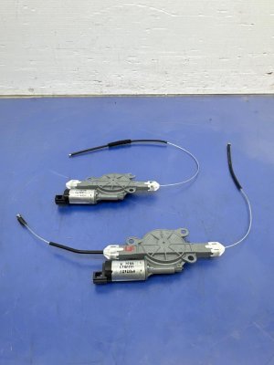 2011-2018 Porsche Cayenne Door Power Window Motor - Front, Left (Driver) (Used OEM)