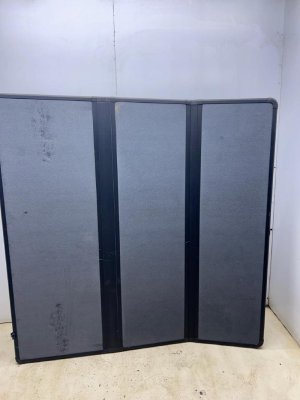 2015-2020 Ford F-150 5'6" Hard Folding Tonneau Cover (Used OEM)