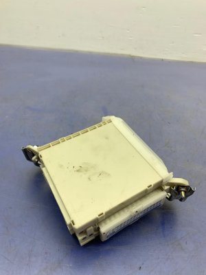 2013-2016 Lexus LS600h Cabin Fuse Box - Rear (Used OEM)