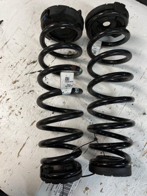 2022-2026 Hyundai Tucson Coil Spring - Rear (Used OEM)